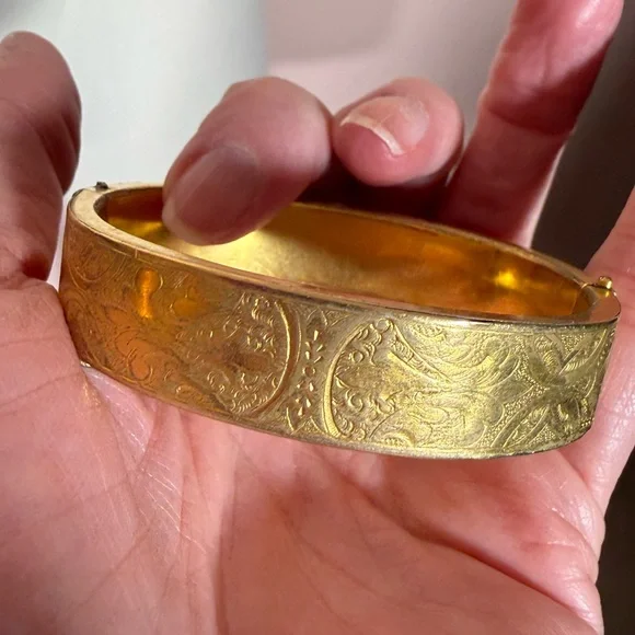 Antique Victorian 1880 stamped Gold plated Floral Etched Bangle Bracelet - Picture 13 of 16